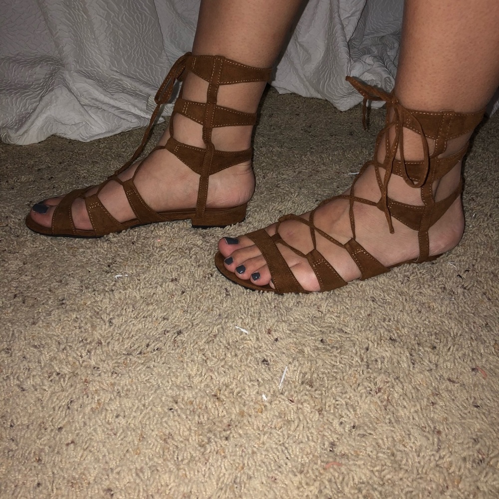 Sandals - Picture 2 of 3